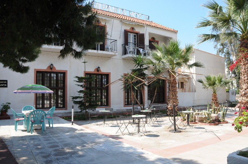 Miranta Hotel - Apartments & Studios Aegina Zewnętrze zdjęcie